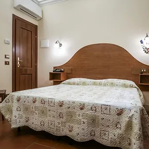 4 Coronati Rom